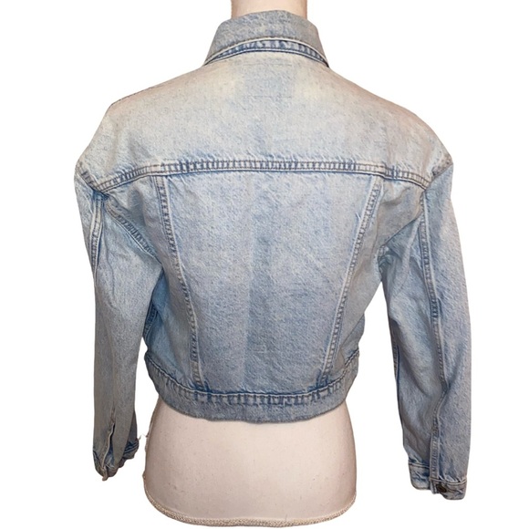 OLD NAVY Classic Jean Jacket in Faded Distressed Blue Denim SIZE SMALL PETITE - Picture 4 of 6